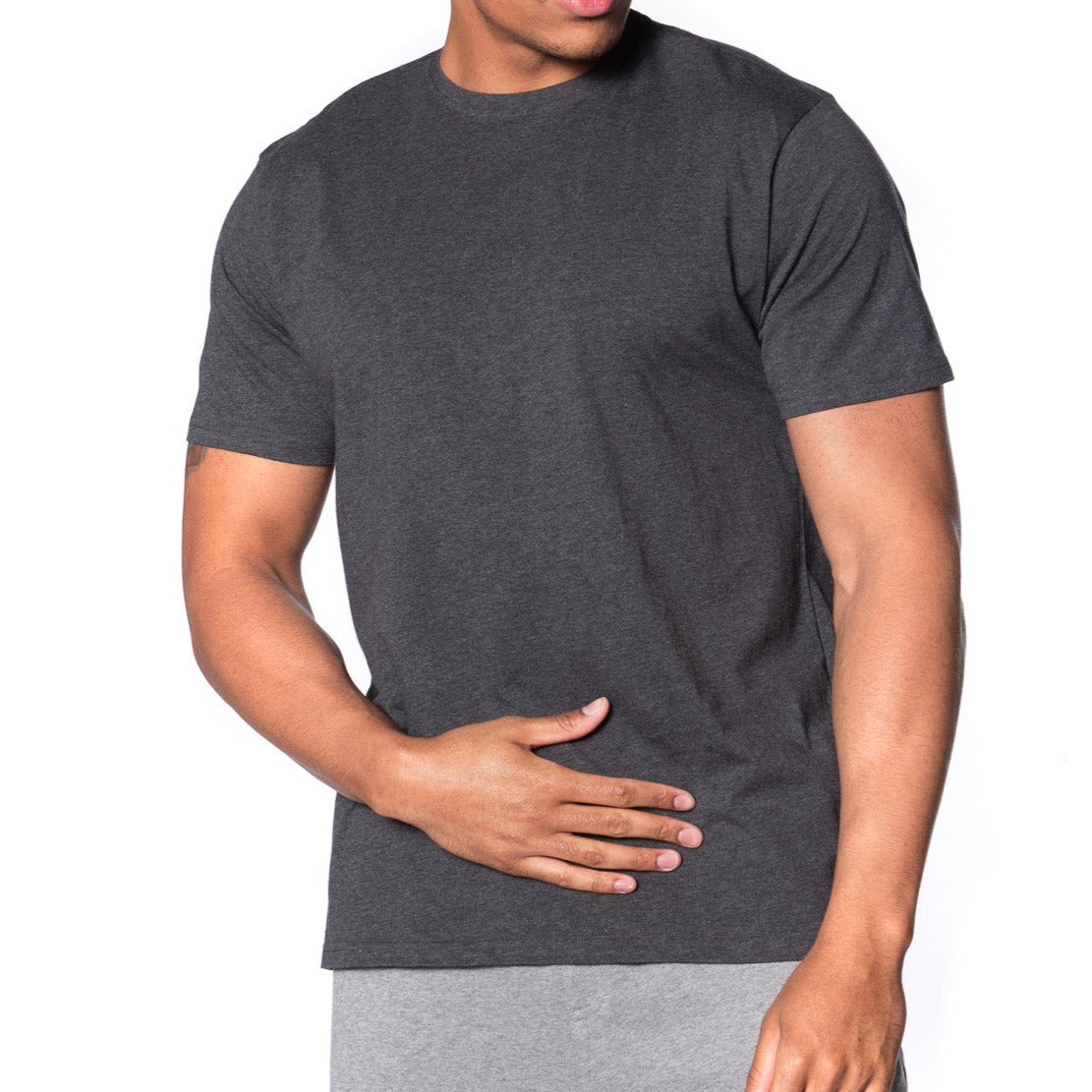 Fitted crew outlet neck t shirt